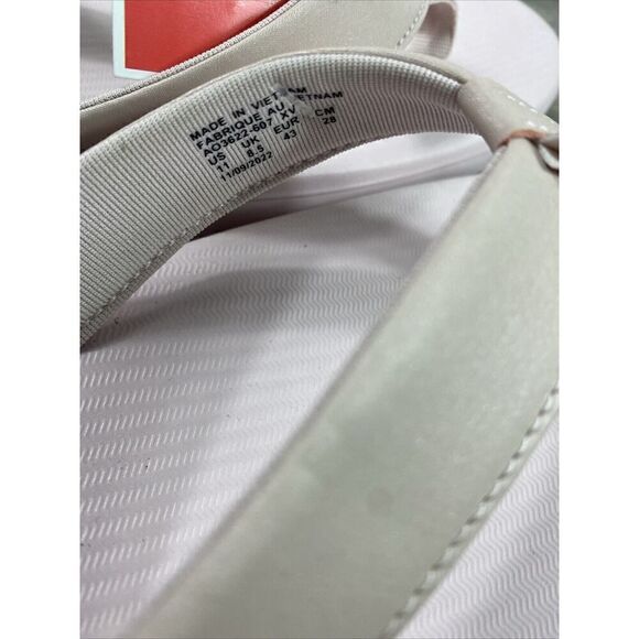 NIKE BELLA KAI WOMENS THONG FLIP FLOPS size 11 BARELY ROSE AO3622-607 - Picture 5 of 6